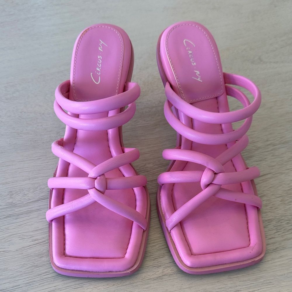 Chic Cross My Heart Pink Heels - size 7.5